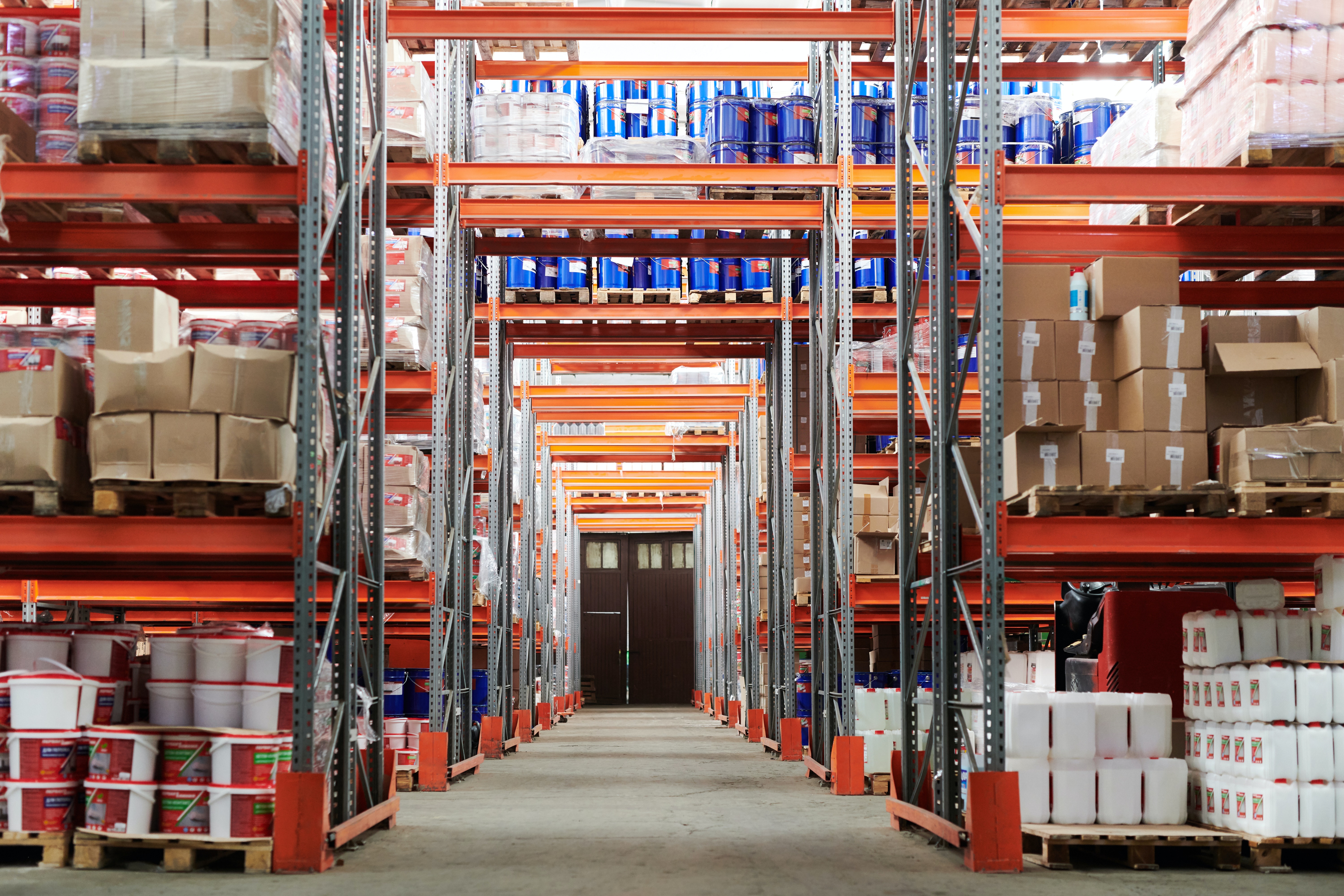 Characteristics of an Ideal Warehouse for Office Furniture, Assets
